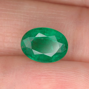 1,60 ctw natürlicher grüner Smaragd, Oval Schliff, SI