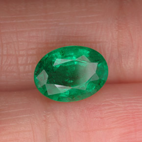 1,75 ctw natürlicher grüner Smaragd, Oval Schliff, SI