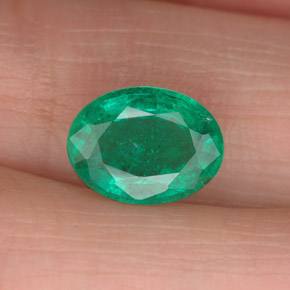 1,73 ctw natürlicher grüner Smaragd, Oval Schliff, VS-SI