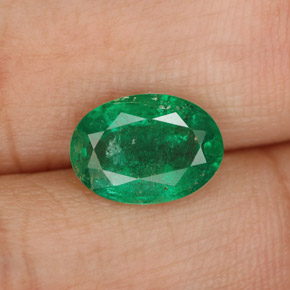 1,60 ctw natürlicher grüner Smaragd, Oval Schliff, SI-I1