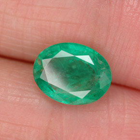 1,64 ctw natürlicher grüner Smaragd, Oval Schliff, SI