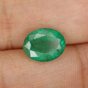 1,58 ctw natürlicher grüner Smaragd, Oval Schliff, I1