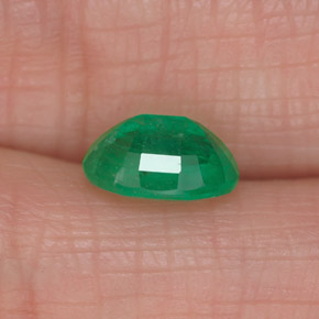1,27 ctw natürlicher grüner Smaragd, Oval Schliff, SI-I1
