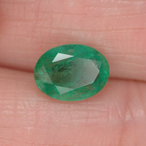 1,26 ctw natürlicher grüner Smaragd, Oval Schliff, I1