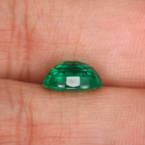 1,58 ctw natürlicher grüner Smaragd, Oval Schliff, SI-I1