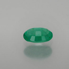 0,82 ctw natürlicher grüner Smaragd, Oval Schliff, SI-I1