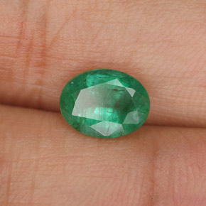 1,32 ctw natürlicher grüner Smaragd, Oval Schliff, SI-I1