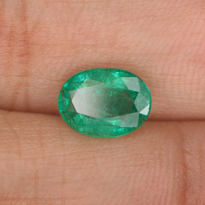 1,06 ctw natürlicher grüner Smaragd, Oval Schliff, SI-I1