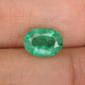 1,33 ctw natürlicher grüner Smaragd, Oval Schliff, SI-I1