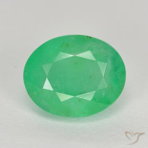 2.41ct Natürlicher gelblich-grün Smaragd, Oval, SI-I1