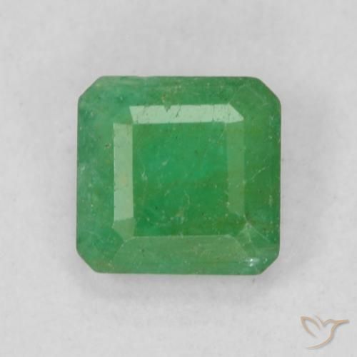 0.42ct Natürlicher gelblich-grün Smaragd, Smaragdschliff, SI