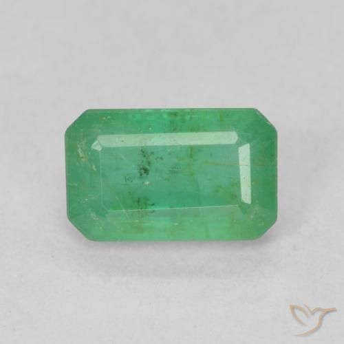 0.69ct Natürlicher gelblich-grün Smaragd, Smaragdschliff, SI