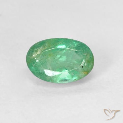 0.55ct Natürlicher Pistaziengrün Smaragd, Oval, SI