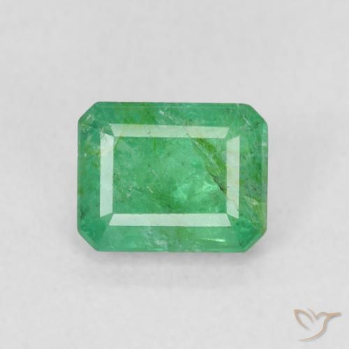 0.93ct Natürlicher Mittelgrün Smaragd, Smaragdschliff, SI-I1