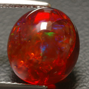 4,55 ctw natürlicher mehrfarbiger Feueropal, Transparent, Transparent / Lichtdurchlässig