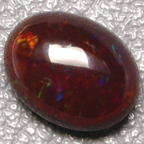 3,35 ctw natürlicher mehrfarbiger Feueropal, Transparent, Transparent / Lichtdurchlässig