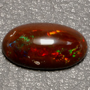 5,06 ctw natürlicher mehrfarbiger Feueropal, Oval Schliff, Lichtundurchlässig