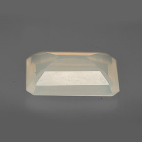 5,53 ctw natürlicher weißer Feueropal, Transparent, Transparent / Lichtdurchlässig