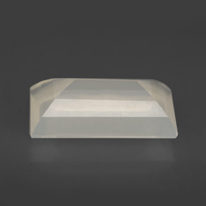 3,87 ctw natürlicher weißer Feueropal, Transparent, Transparent / Lichtdurchlässig