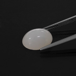 4,31 ctw natürlicher weißer Feueropal, Oval Schliff, Lichtdurchlässig