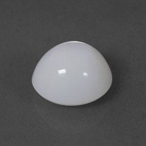 2,25 ctw natürlicher weißer Feueropal, Oval Schliff, Lichtdurchlässig