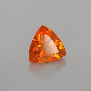 0,57 ctw natürlicher orangefarbener Feueropal, Trillion, Transparent