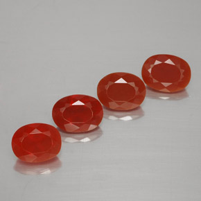 2,88 ct natürliche orangefarbener Feueropal-Edelsteine, Oval Schliff, Transparent