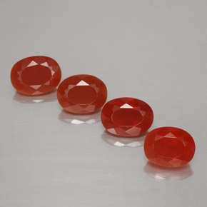 2,88 ct natürliche orangefarbener Feueropal-Edelsteine, Oval Schliff, Transparent