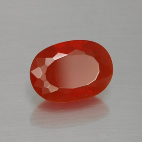 9,17 ctw natürlicher rötlich-orange Feueropal, Oval Schliff, Transparent