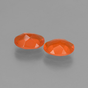 1.31 ct natürliche tiefrötlich-orange Feueropal-Edelsteine, Oval Schliff, Transparent