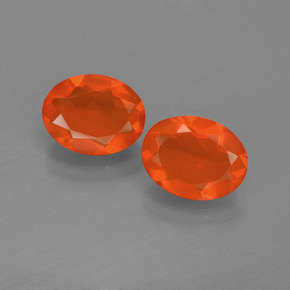 1,29 ct natürliche roter Feueropal-Edelsteine, Oval Schliff, Transparent