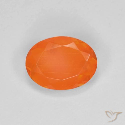 0.81ct Natürlicher rötlich-orange Feueropal, Oval, Transparent