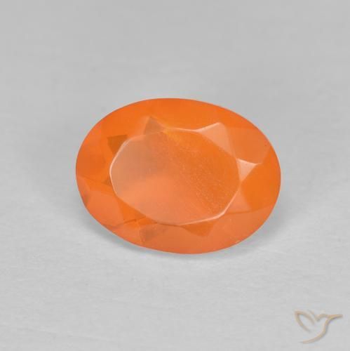 0.83ct Natürlicher rötlich-orange Feueropal, Oval, Lichtdurchlässig