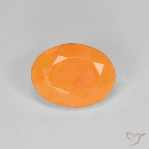 0.75ct Natürlicher Mittelorange Feueropal, Oval, Lichtdurchlässig