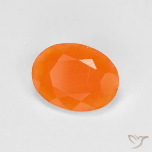 0,68 ctw natürlicher orangefarbener Feueropal, Oval Schliff, Lichtdurchlässig
