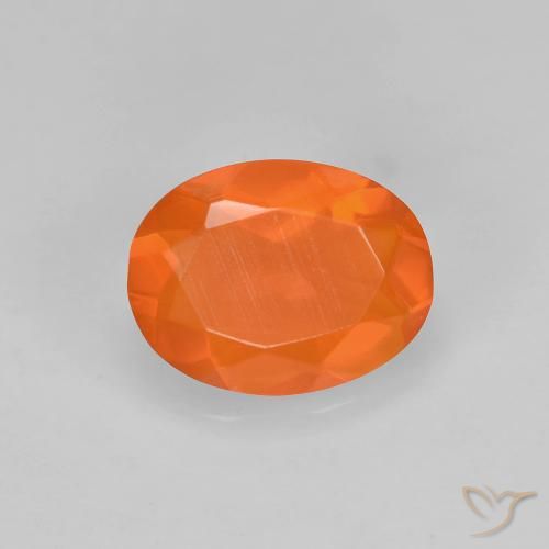 0.65ct Natürlicher Mittelorange Feueropal, Oval, Transparent