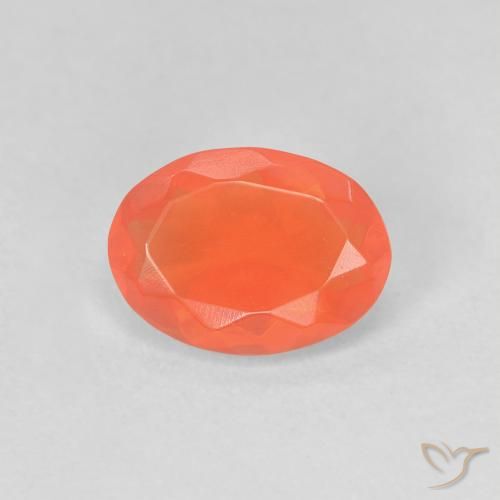 0.63ct Natürlicher hellorange Feueropal, Oval, Transparent