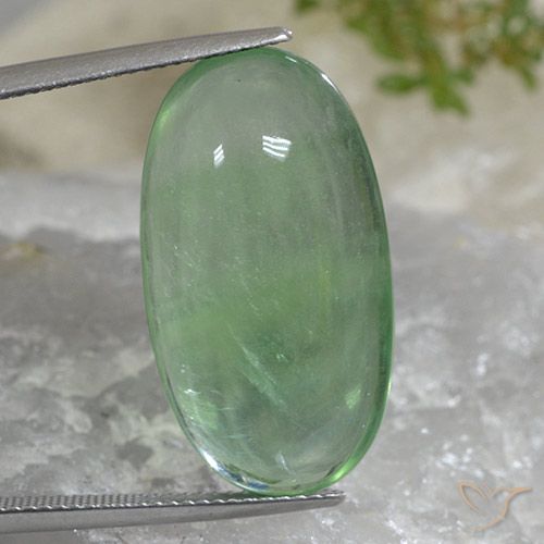 27.65ct Natürlicher Warmes Grün Fluorit, Oval, Transparent