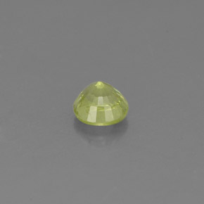 0,55 ctw natürlicher grüner Grossular-Granat, Rundschliff, VS