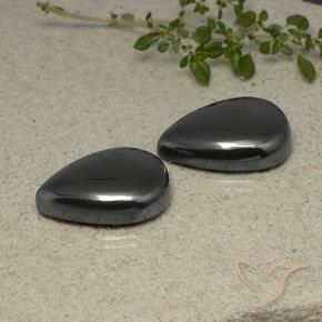 63.94 ct natürliche Schwarz-Grau Hematit-Edelsteine, Birnenform, Lichtundurchlässig