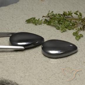 60.34 ct natürliche Schwarz-Grau Hematit-Edelsteine, Birnenform, Lichtundurchlässig