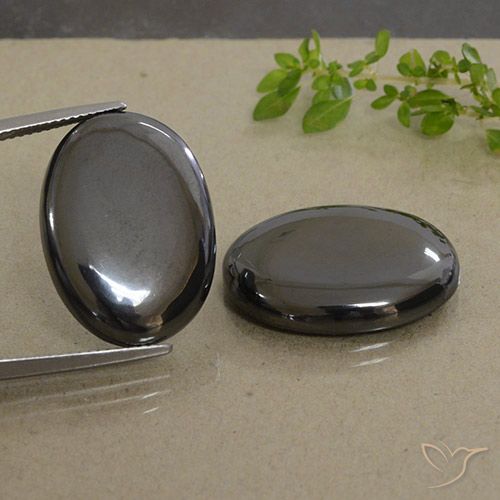 53.80ctw Natürlicher Schwarz-Grau Hematit, Oval, Lichtundurchlässig