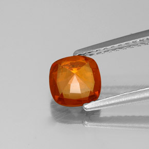 0,96 ctw natürlicher orangefarbener Hessonit, Kissenschliff, VS-SI