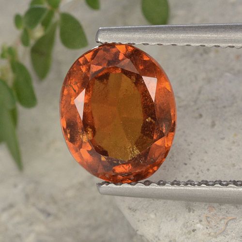2.20ct Natürlicher rötlich-orange Hessonit-Granat, Oval, VS-SI