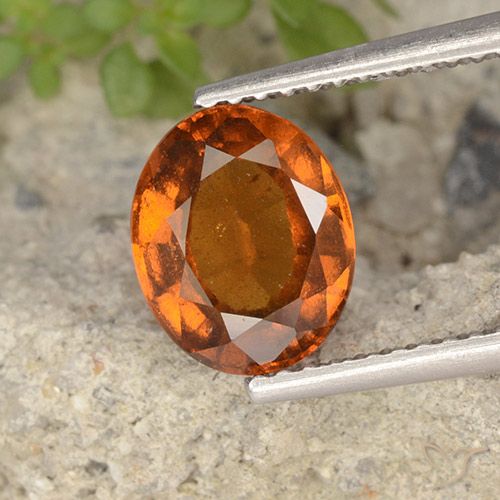 2,37 ctw natürlicher orangefarbener Hessonit, Oval Schliff, VS