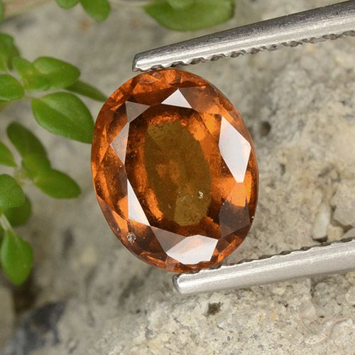 1.92ct Natürlicher tieforange Hessonit-Granat, Oval, VS