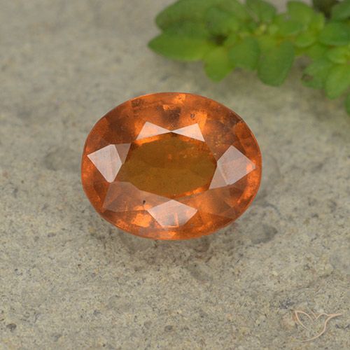 2.05ct Natürlicher tieforange Hessonit-Granat, Oval, VS-SI