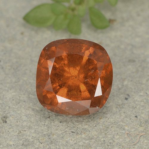 1.74ct Natürlicher Mittelorange Hessonit-Granat, Kissen, VS-SI