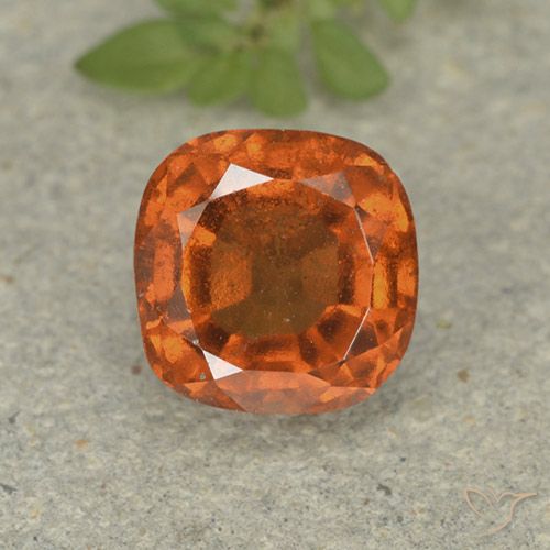 1.92ct Natürlicher tieforange Hessonit-Granat, Kissen, VS-SI