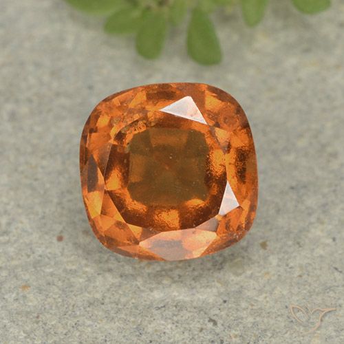 1.92ct Natürlicher Mittelorange Hessonit-Granat, Kissen, VS-SI